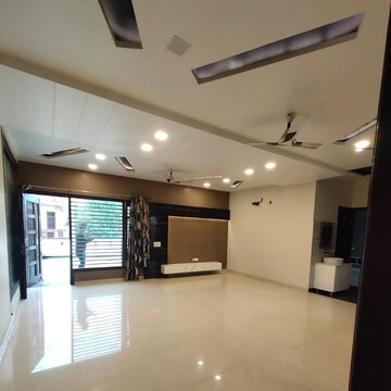 Room in 2 BHK Independent House at Sector 12 – for Rent
