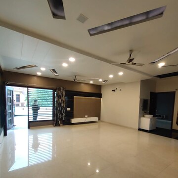 Room in 2 BHK Independent House at Sector 12 – for Rent