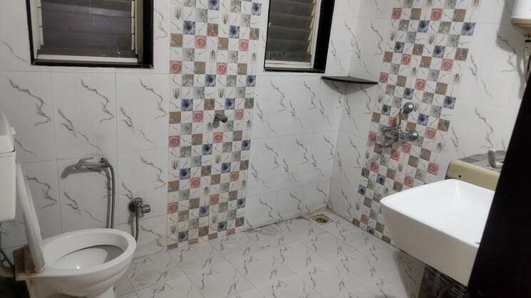 Bathroom, koregaon park 1 Bedroom 520 Sq.Ft. Apartment In Koregaon Park Pune 8470651