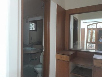 Bathroom in 1 BHK Builder Floor at Naigaon East – for Rent