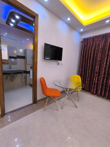 Building Lobby in 1.5 BHK Builder Floor at Bestech Center Point, Sushant Lok I – for Rent
