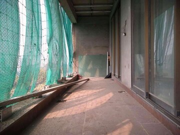 Balcony in 1.5 BHK Apartment at Neumec Shreeji Towers, Wadala East – for Sale