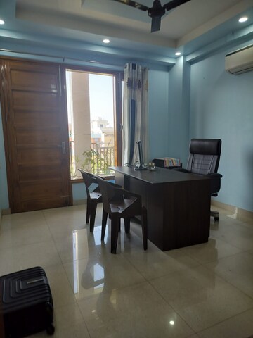 Building Lobby in 3 BHK Builder Floor at Sector 45 – for Rent