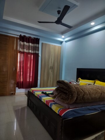 Bedroom in 3 BHK Builder Floor at Sector 45 – for Rent
