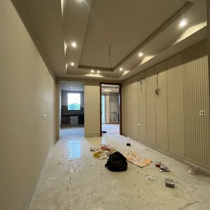 Room in 2 BHK Builder Floor at Dera Mandi – for Sale