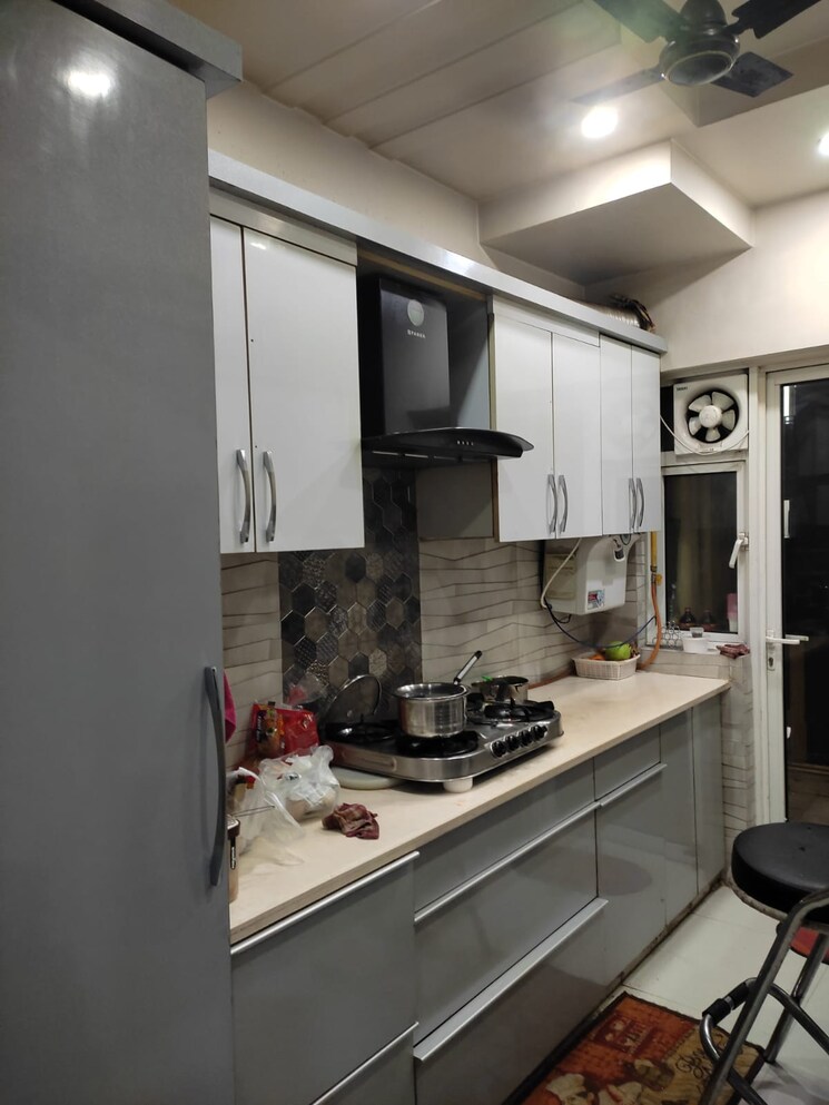 Kitchen, moti nagar 3 Bedroom 1600 Sq.Ft. Apartment In Moti Nagar Delhi 8470881