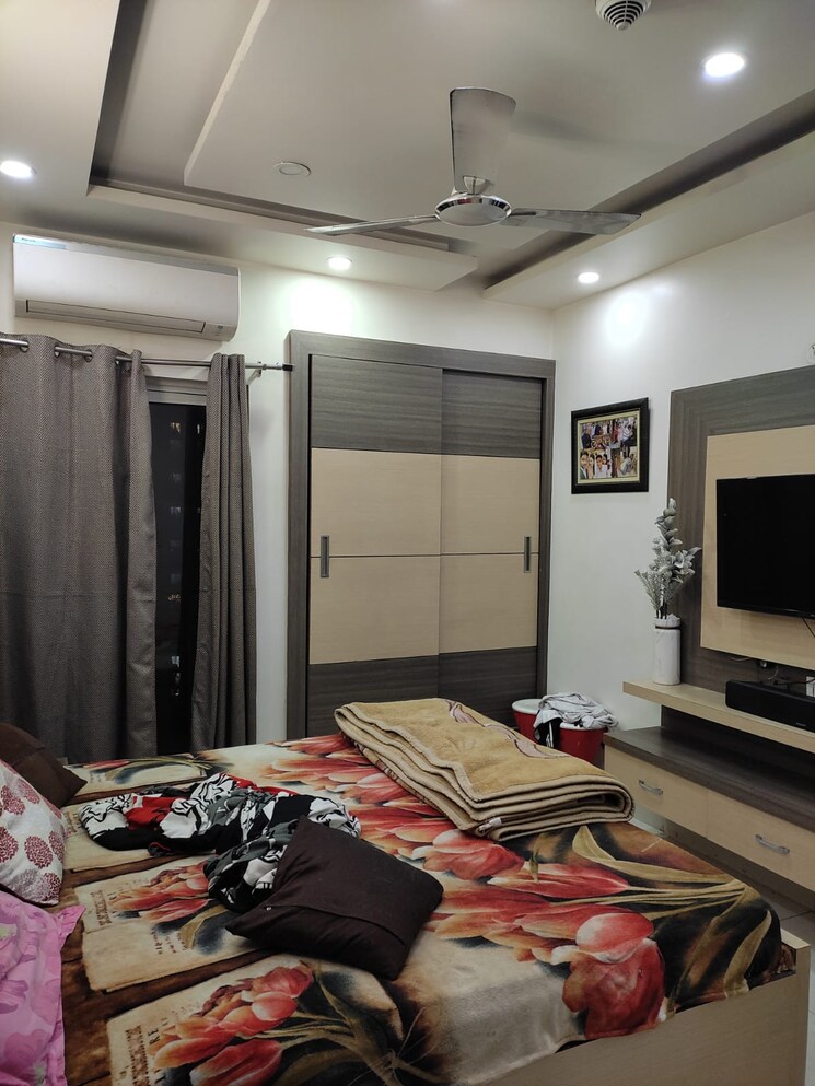 Master Bedroom, moti nagar 3 Bedroom 1600 Sq.Ft. Apartment In Moti Nagar Delhi 8470881