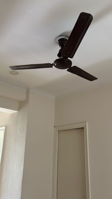  3 BHK Apartment at Amrapali Golf Homes, Sector 4 Greater Noida – for Rent