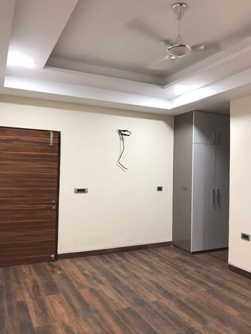 Master Bedroom in 3 BHK Builder Floor at Sector 51 – for Rent