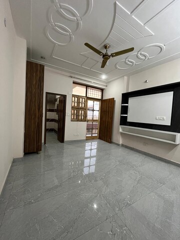 Bedroom in 3 BHK Apartment at Gail CGHS, Sector 56 – for Rent