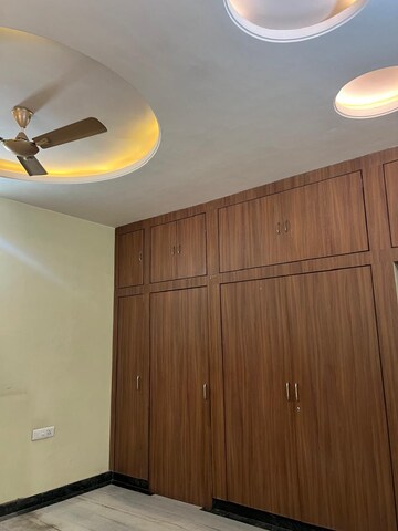 Bedroom in 3 BHK Independent House at Mansarovar – for Rent