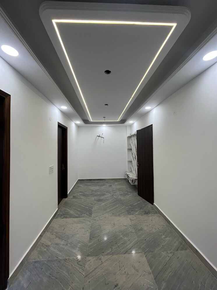 undefined, rohini sector 23 3 Bedroom 900 Sq.Ft. Apartment In Rohini Sector 23 Delhi 8470942