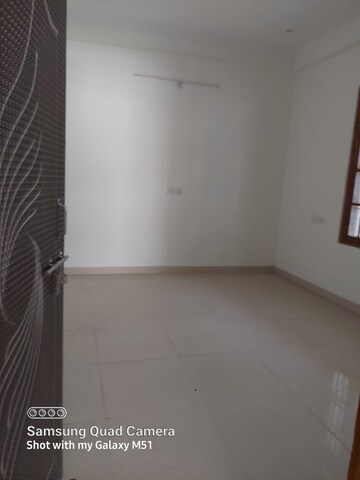 Master Bedroom in 6+ BHK Villa at Gomti Nagar – for Rent