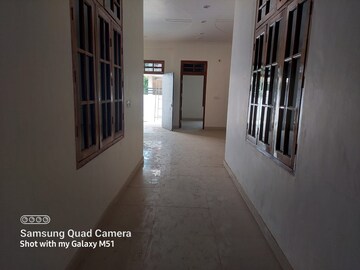 Master Bedroom in 6+ BHK Villa at Gomti Nagar – for Rent