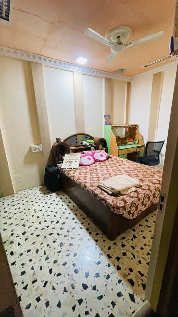 Bedroom in 2 BHK Apartment at Aastha Heights, Goregaon West – for Rent