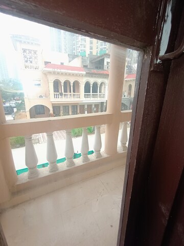 Balcony in 3 BHK Villa at Amrapali Leisure Valley, Tech Zone 4 Greater Noida – for Rent