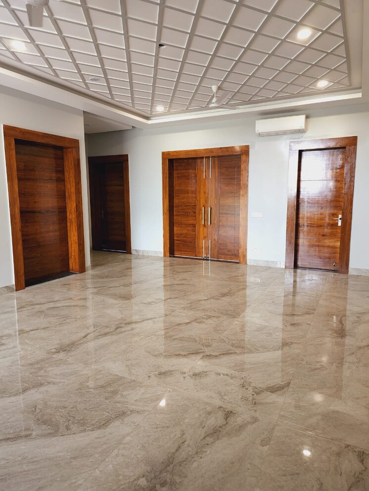 Other, dera 6 Bedroom 4000 Sq.Ft. Villa In Dera Delhi 8471191