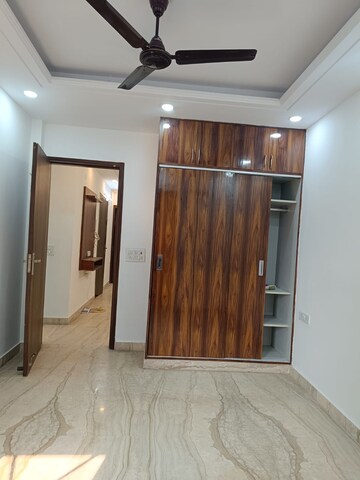 Master Bedroom in 2.5 BHK Apartment at Anuradha Apartments CGHS, Paschim Vihar – for Rent