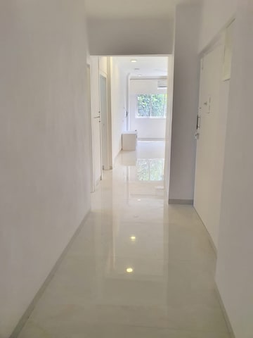 Room in 2 BHK Apartment at Bandra West – for Rent