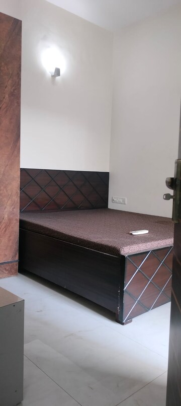 Bathroom in 1 BHK Apartment at Gupta Awas, Sector 43 – for Rent