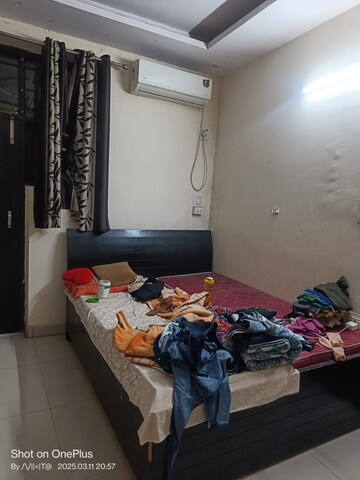 Bedroom in 1 RK Builder Floor at Sushant Lok 2, Sector 57 – for Rent