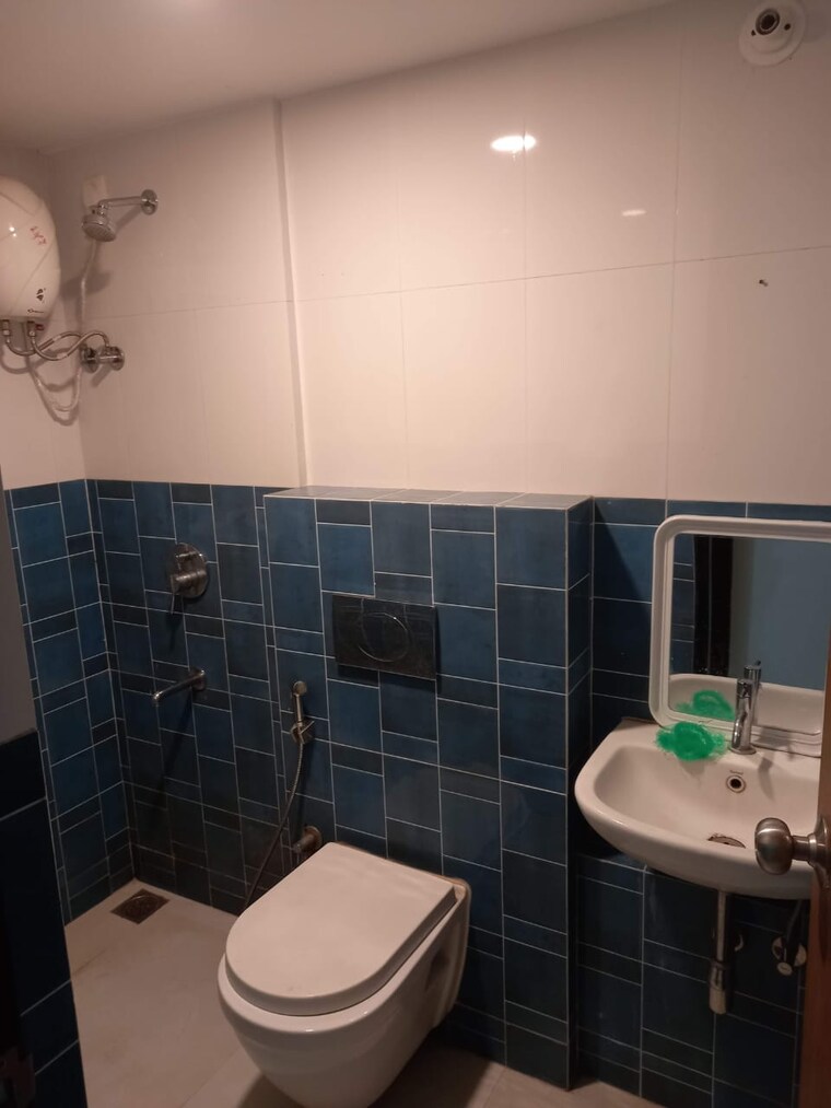 Bathroom, lodha-amara 2 Bedroom 659 Sq.Ft. Apartment In Kolshet Road Thane 8471323