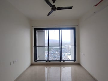 Room in 3 BHK Apartment at Dosti Eastern Bay, Wadala – for Rent