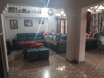 Master Bedroom in 3 BHK Independent House at Vikas Nagar – for Rent