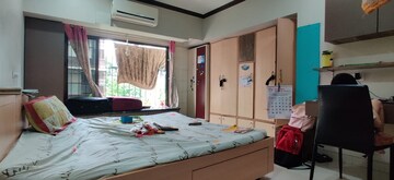 Bedroom in 3 BHK Apartment at Khar West – for Rent