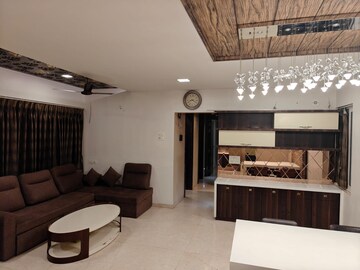 Master Bedroom in 2 BHK Apartment at Dosti Group Imperia, Manpada – for Rent