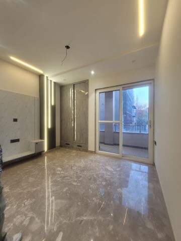 Master Bedroom in 2.5 BHK Apartment at Navbharat Apartments, Paschim Vihar – for Rent