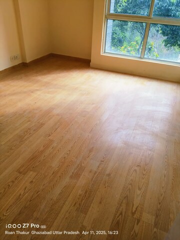 Master Bedroom in 2 BHK Apartment at Ansal Sushant Aquapolis, Dundahera – for Rent
