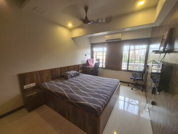 Bedroom in 3 BHK Apartment at Bandra West – for Rent