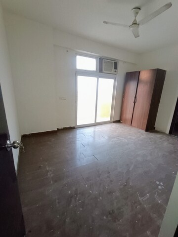 Master Bedroom in 3 BHK Apartment at Mahagun Mywoods, Sector 16c Greater Noida – for Rent