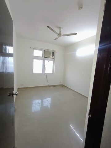 Master Bedroom in 3 BHK Apartment at Mahagun Mywoods, Sector 16c Greater Noida – for Rent