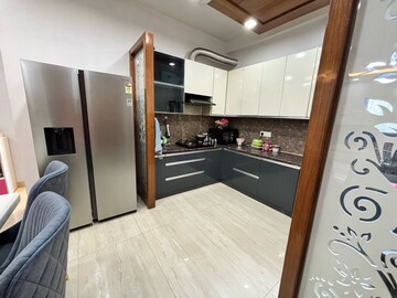 Bedroom in 3 BHK Builder Floor at Sushant Lok 3, Sector 57 – for Rent