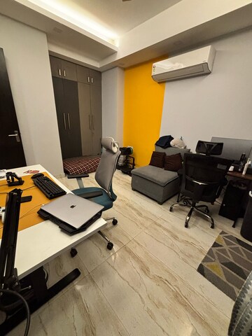Building Lobby in 3 BHK Builder Floor at Sushant Lok 3, Sector 57 – for Rent