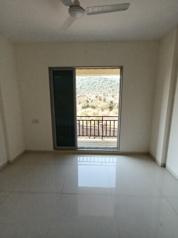 Room in 1 BHK Apartment at Kendale Emeralds, Badlapur East – for Sale