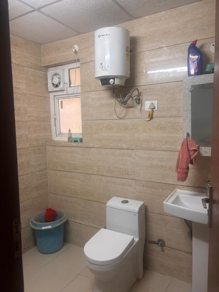 Bathroom, ace-divino 2 Bedroom 1050 Sq.Ft. Apartment In Sector 1 Greater Noida Greater Noida 8471565