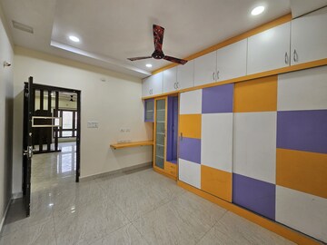 Room in 3 BHK Apartment at Manikonda – for Rent
