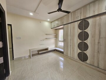 Room in 3 BHK Apartment at Manikonda – for Rent