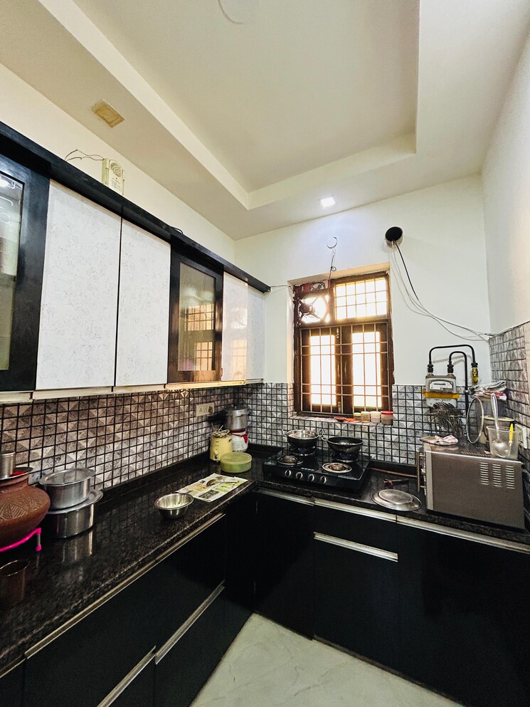 Kitchen, rohini sector 25 2 Bedroom 850 Sq.Ft. Apartment In Rohini Sector 25 Delhi 8471621