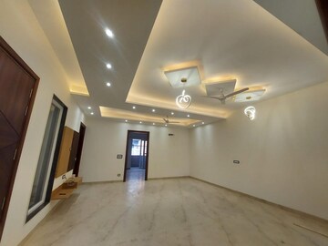3.5 BHK Apartment For Rent in Shubh Niketan Apartments, Paschim Vihar