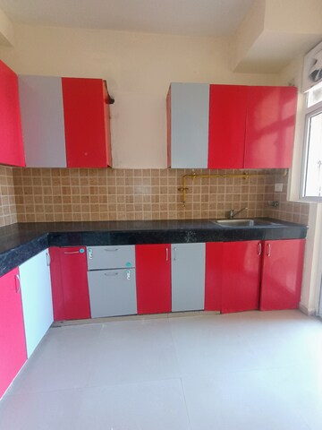 2 BHK Apartment For Rent in Mahagun Mywoods, Sector 16c Greater Noida