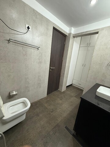 Bathroom in 3 BHK Apartment at Spire Wood, Sector 46 – for Rent