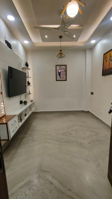 Room in 2 BHK Apartment at Rohini – for Sale