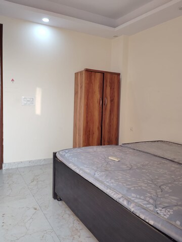 Bedroom in 2 BHK Apartment at Indrapuram – for Sale
