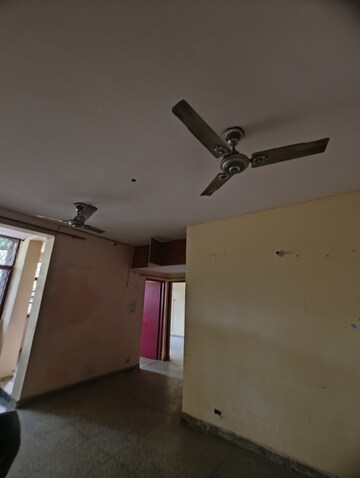 Floor Plan in 2 BHK Apartment at Indrapuram – for Sale