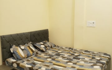 1 BHK Builder Floor For Rent in Janakpuri
