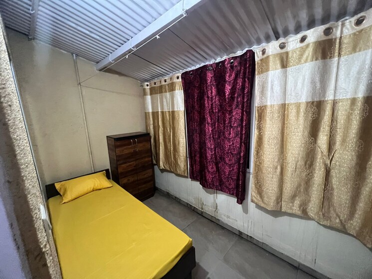 Room, amit nagar Pg For Boys & Girls In Amit Nagar 8044410